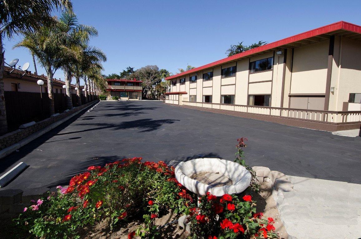 Red Roof Inn & Suites Monterrey Exterior foto